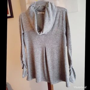 SUSHIFLOWERS SWEATER